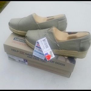 SKECHERS LADIES BOB WEDGE CANVAS SHOES